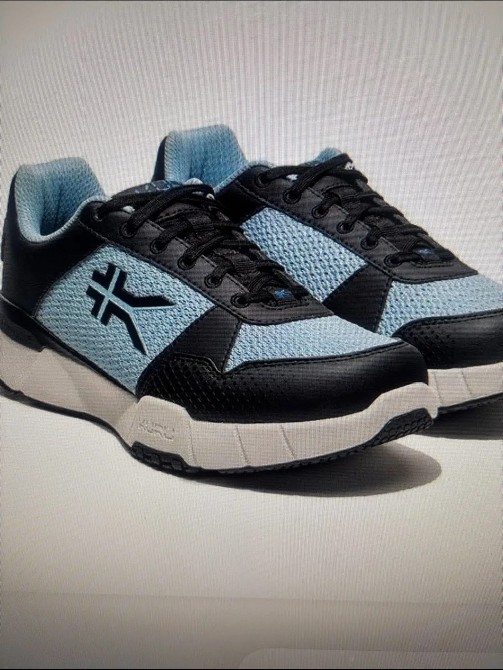 NWB Kuru Womens Quantum 2.  Size 9.5 Wide. Misty Blue/black